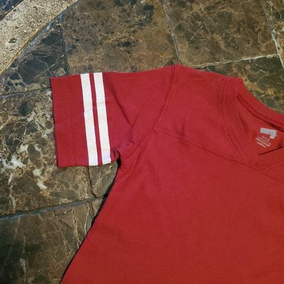 5/25 Soffe Maroon White Varsity Stripes Shirt M - Picture 2 of 5